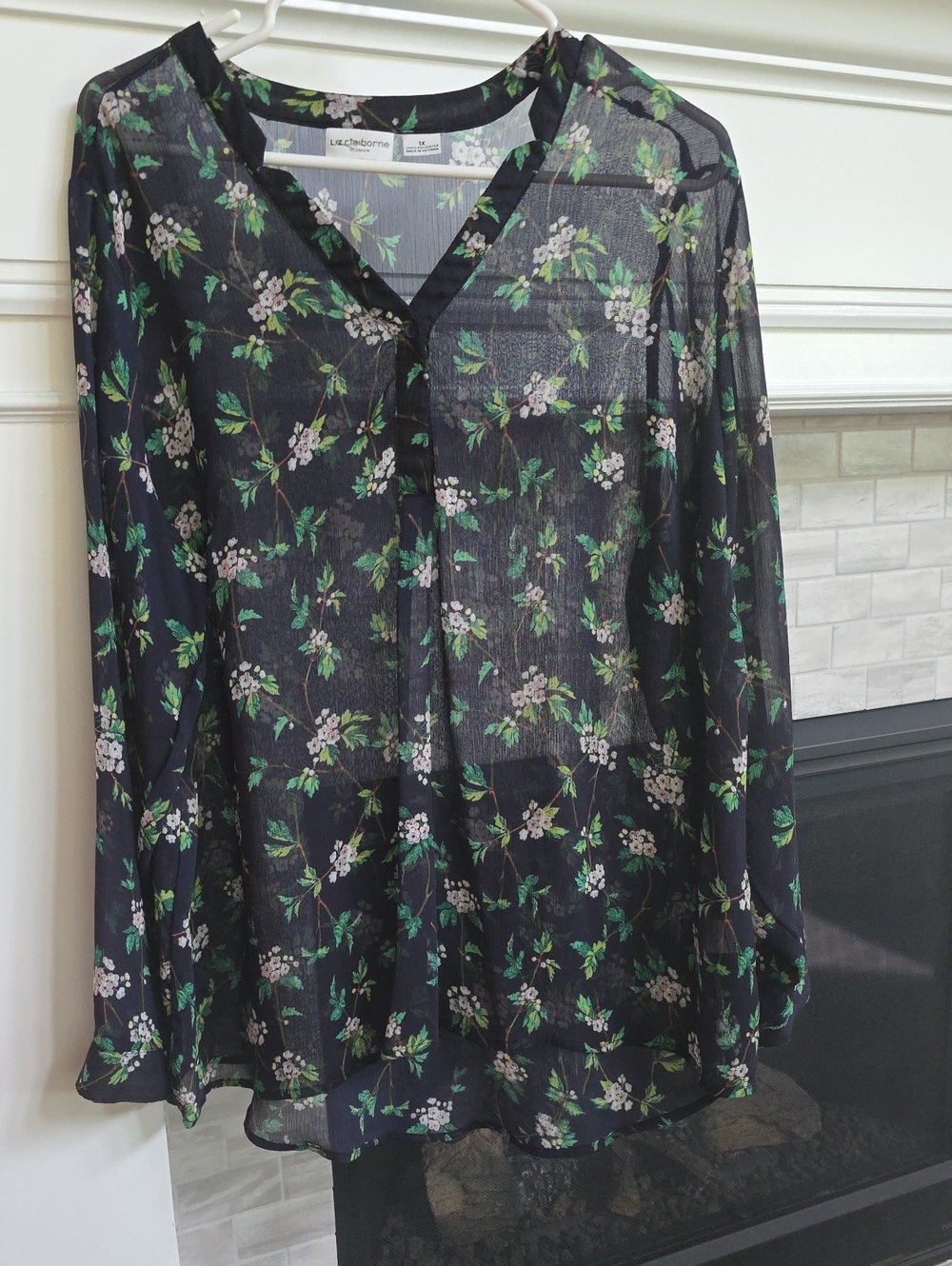 Liz Claiborne Black Sheer Floral V-Neck Blouse